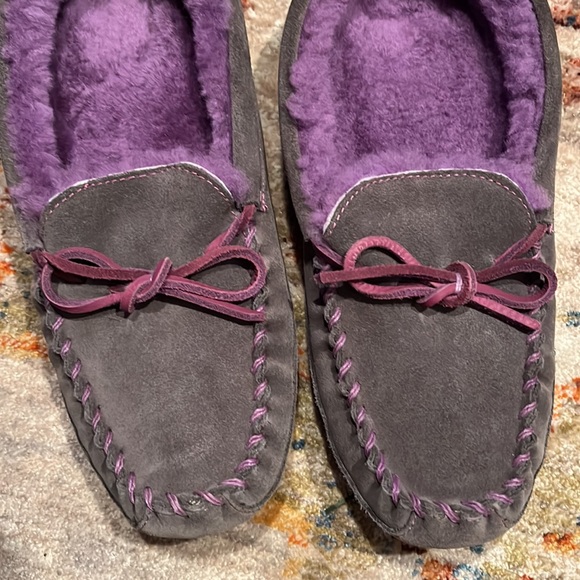LL Bean Suede slippers - Picture 3 of 4